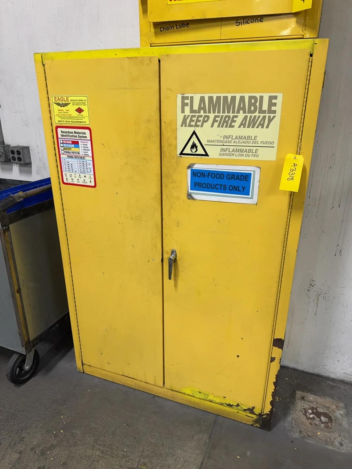 eagle-45-gallon-flammable-cabinet-contents-not-included-mrdq44pw