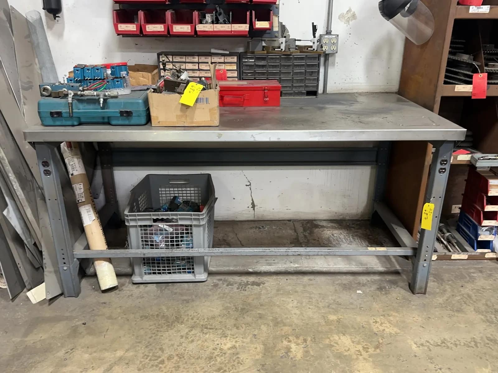 stainless-steel-table-contents-not-included-mrjct2a2