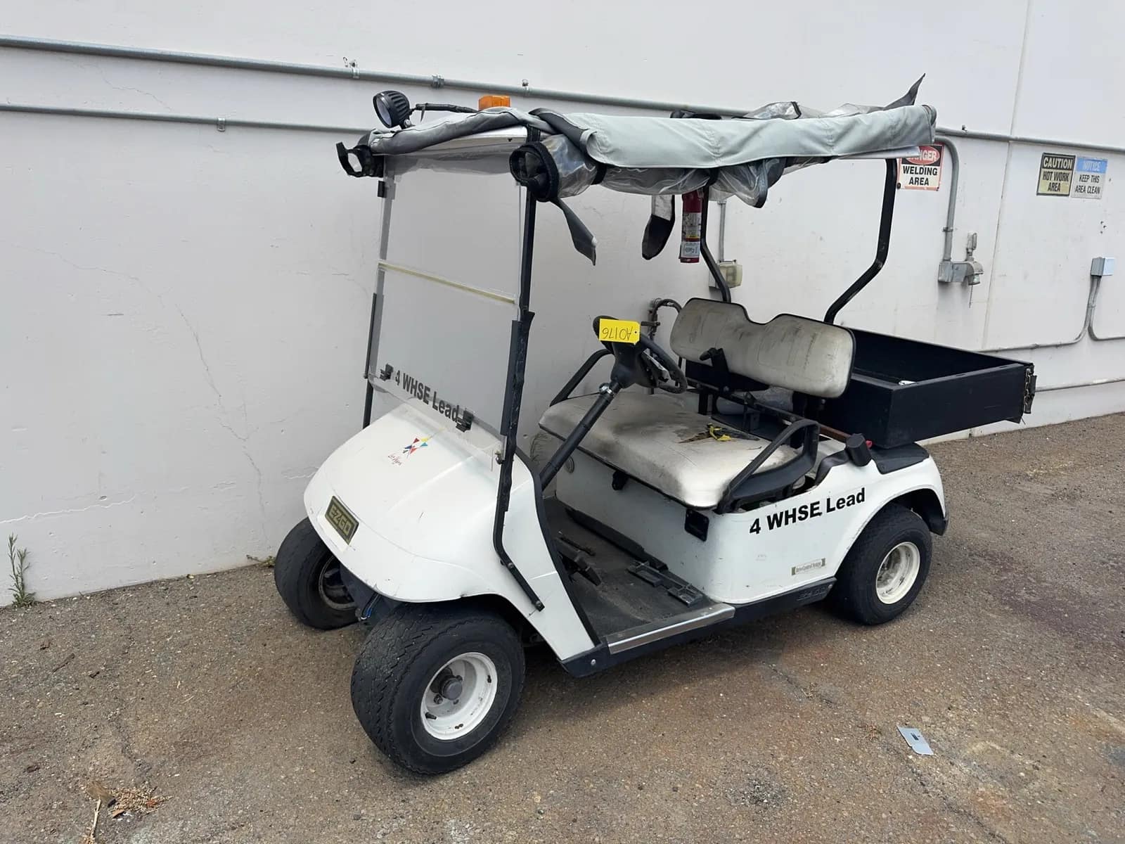 ez-go-electric-golf-cart-not-operational-mrl4tuy9