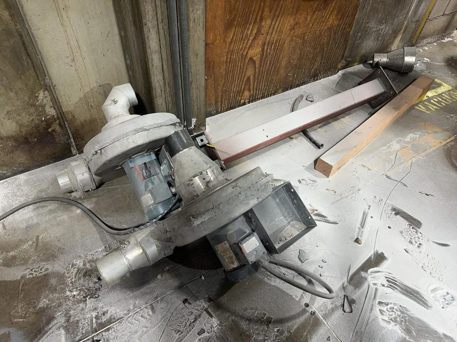 1-2hp-blower-with-stand-and-1-3-4hp-blower-893a68