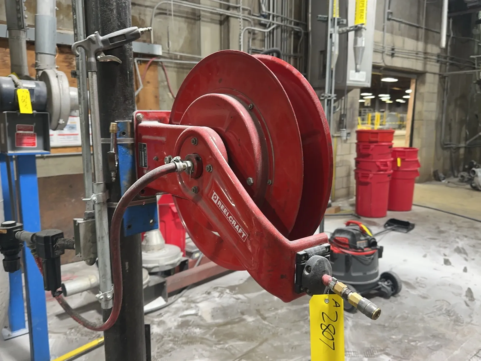 reelcraft-7650-olo-retractable-air-hose-reel-d7a8fb