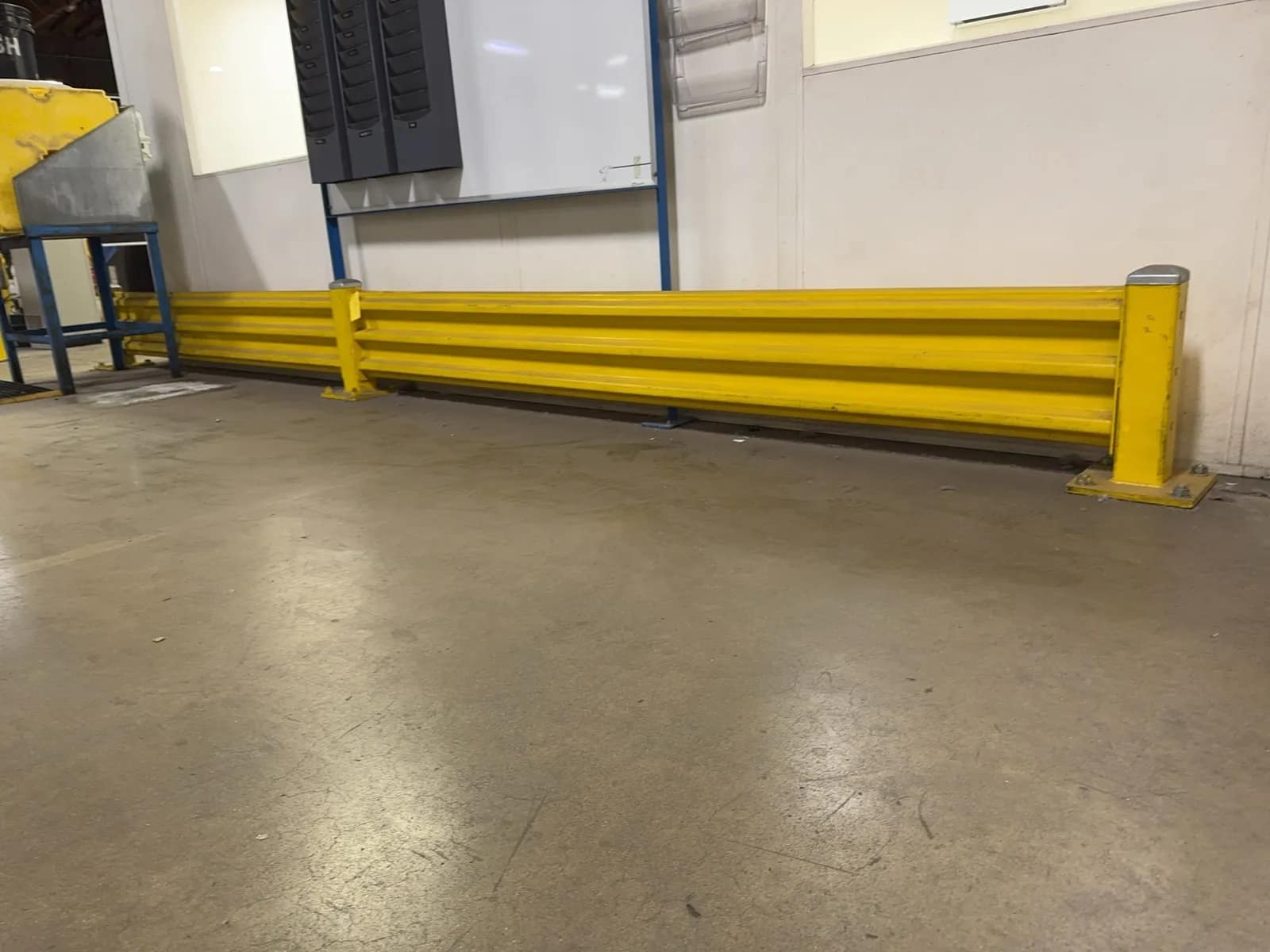 approximately-19-of-safety-guard-rail-mrjp4b97