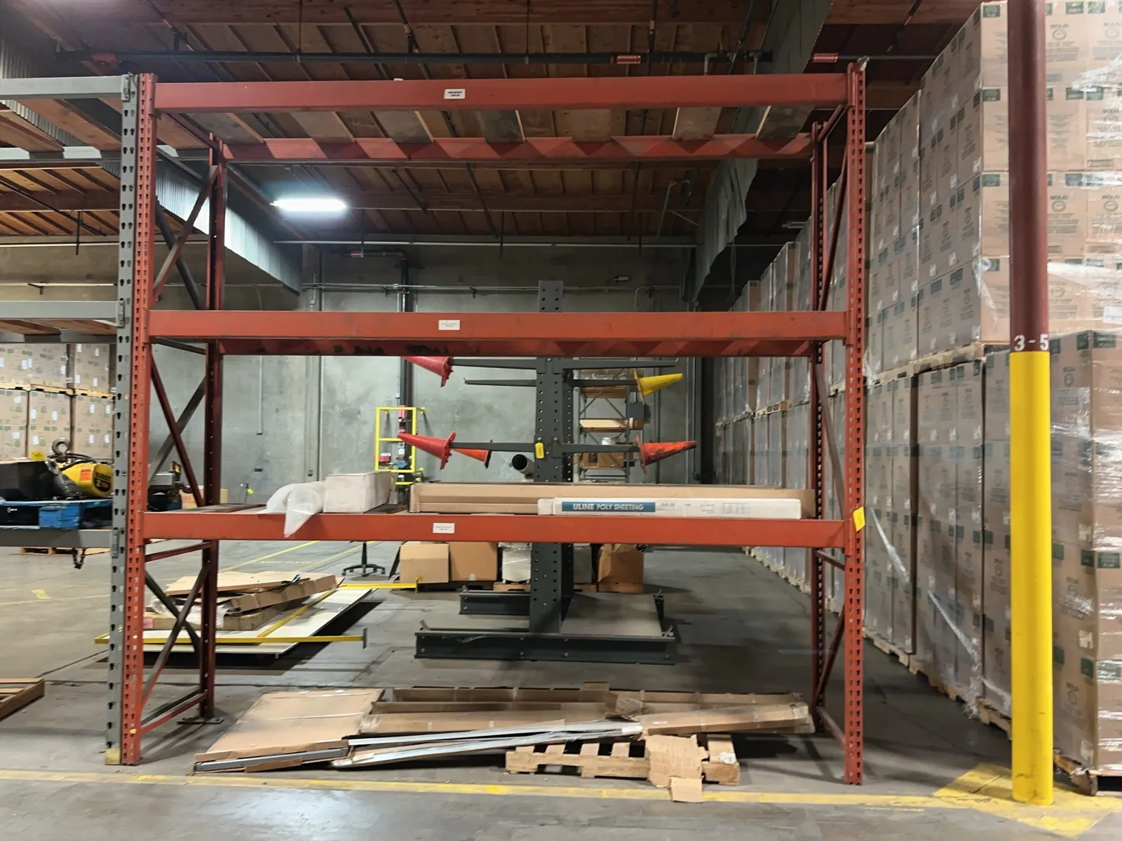 1-section-of-pallet-racking-contents-not-included-mrjq8sk8