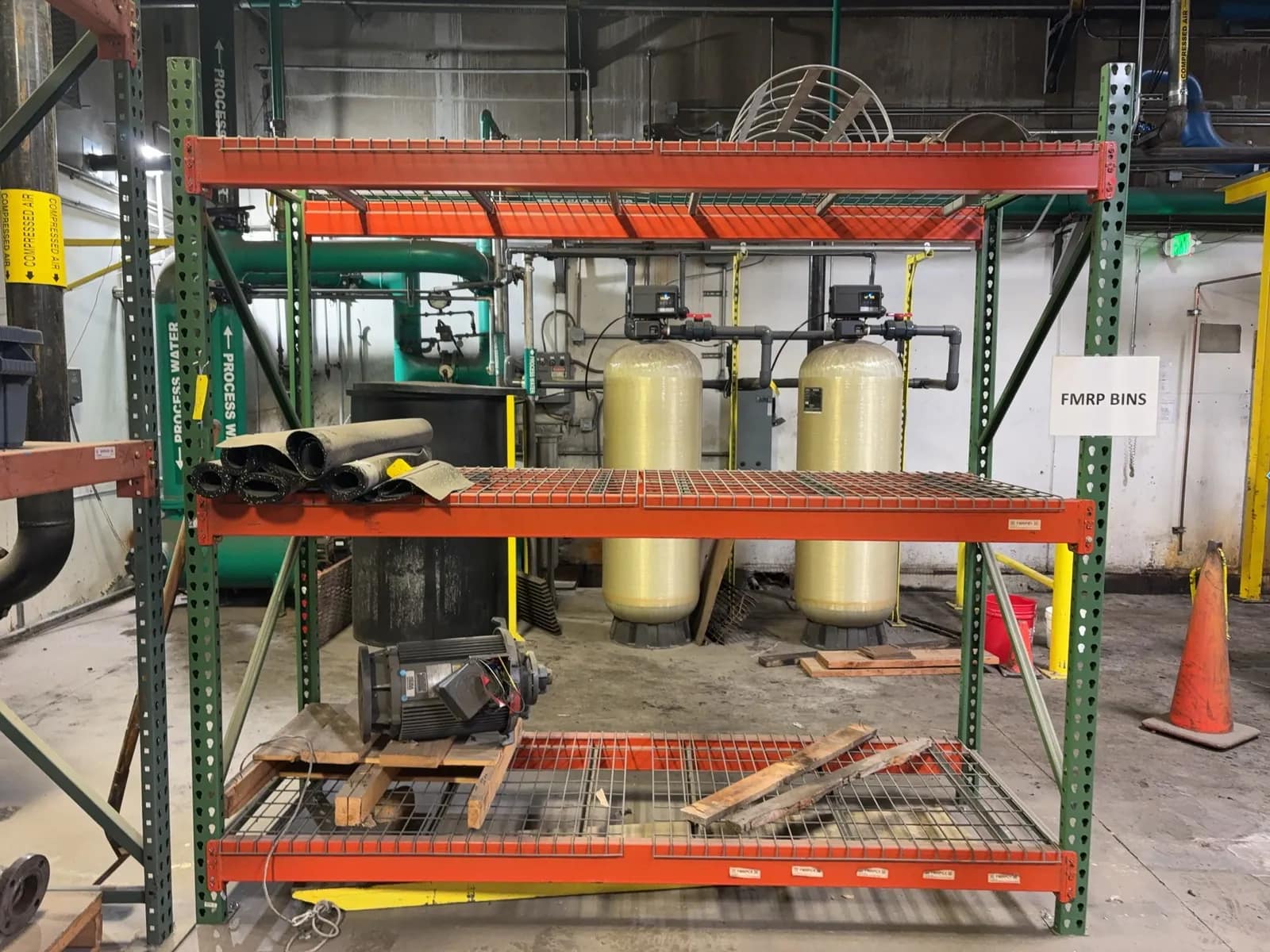 1-section-of-pallet-racking-contents-not-included-mrjtm4fj