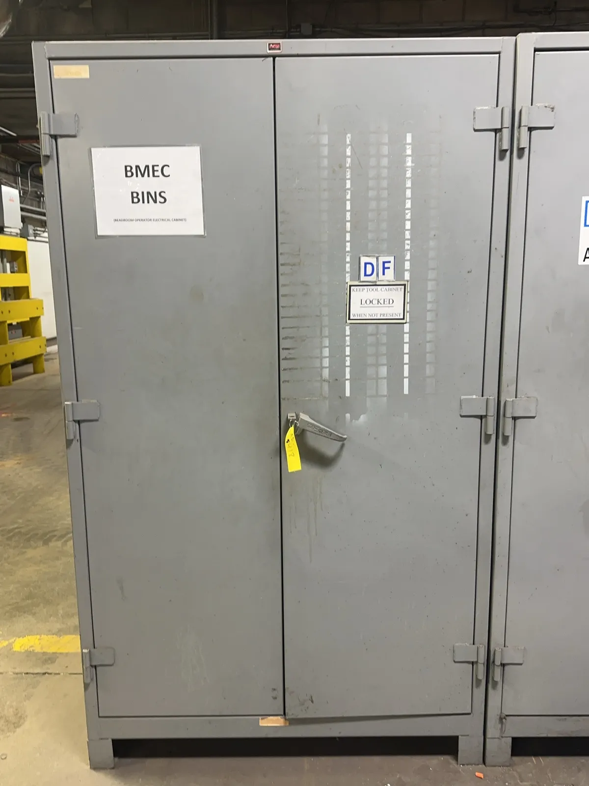 lyon-storage-cabinet-contents-not-included-mrbfow4g