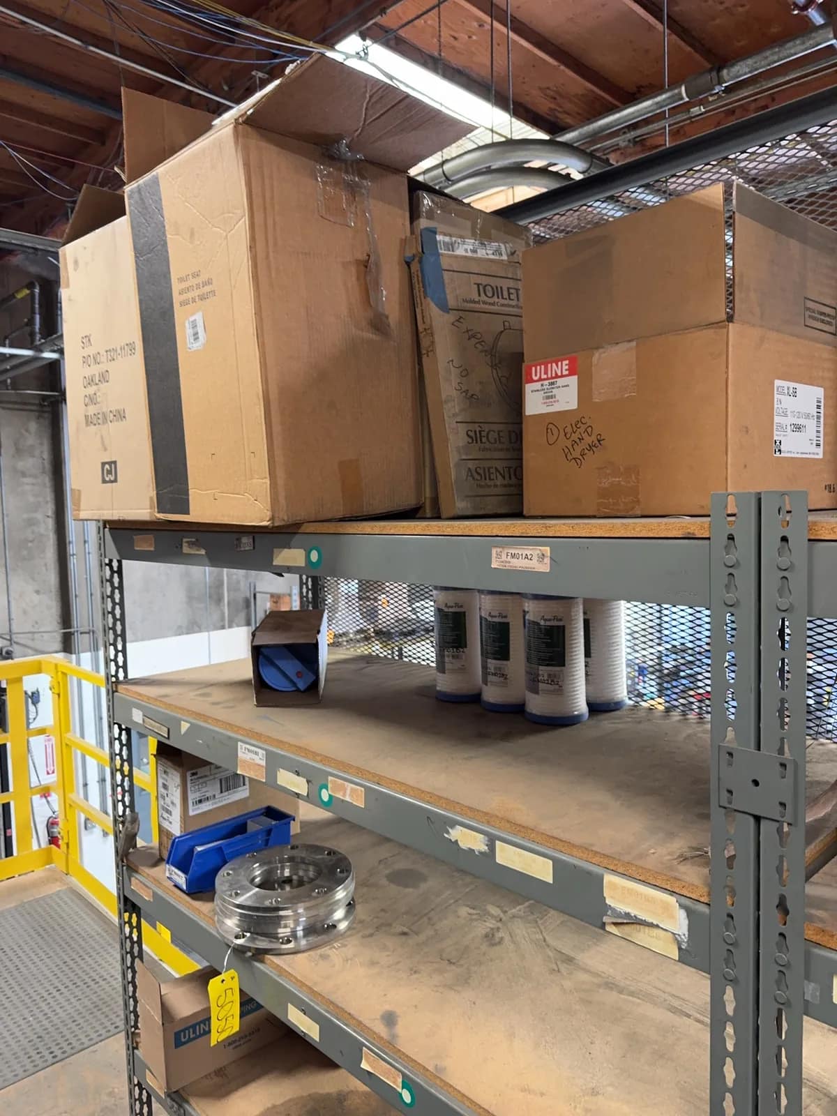 contents-of-3-shelves-flanges-water-filters-and-toilet-seat-parts-mrmkvqxg