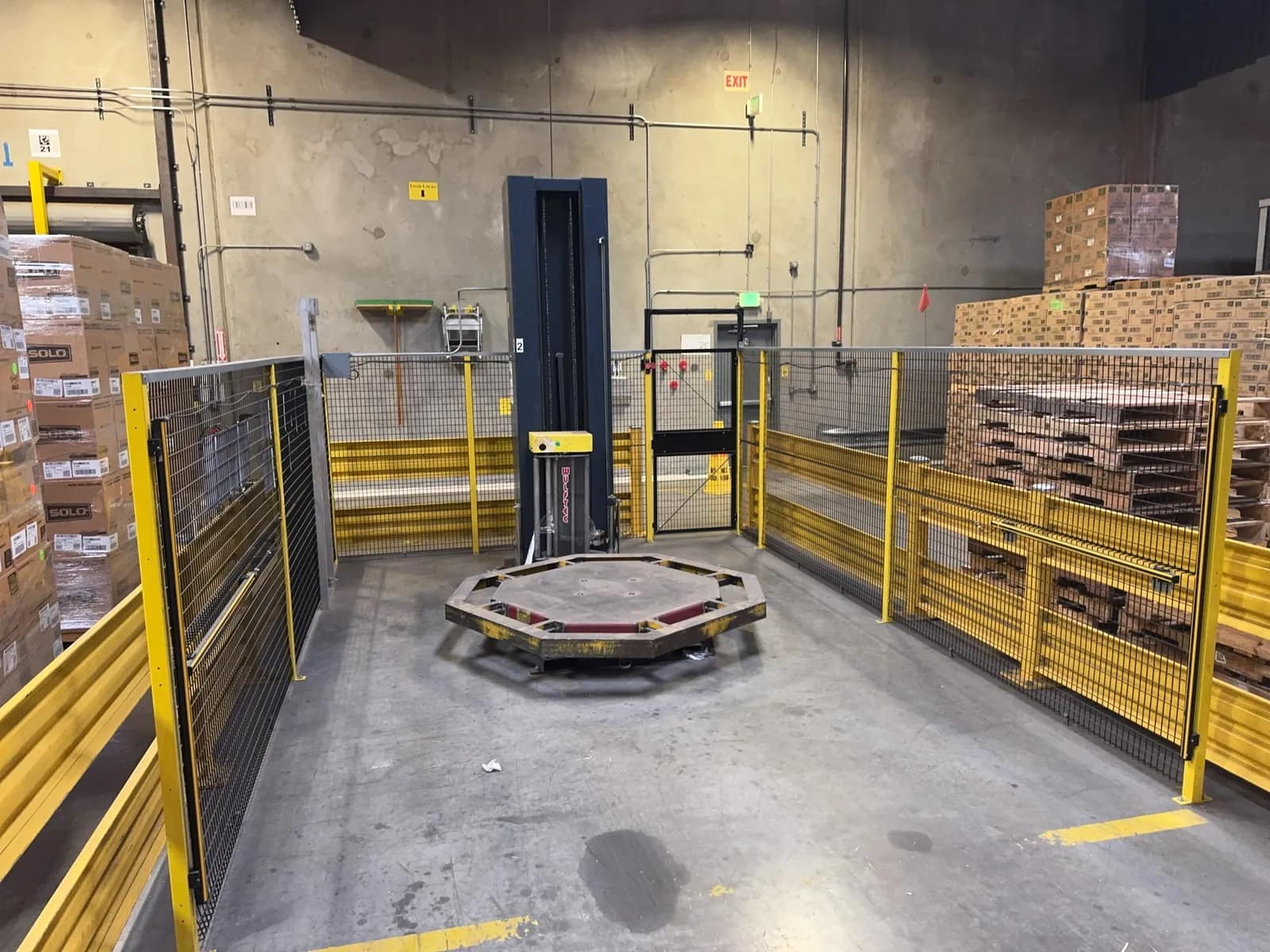wulftec-whp-200-4000lb-capacity-pallet-wrapper-with-cage-and-placement-sensors-mrjctqiw