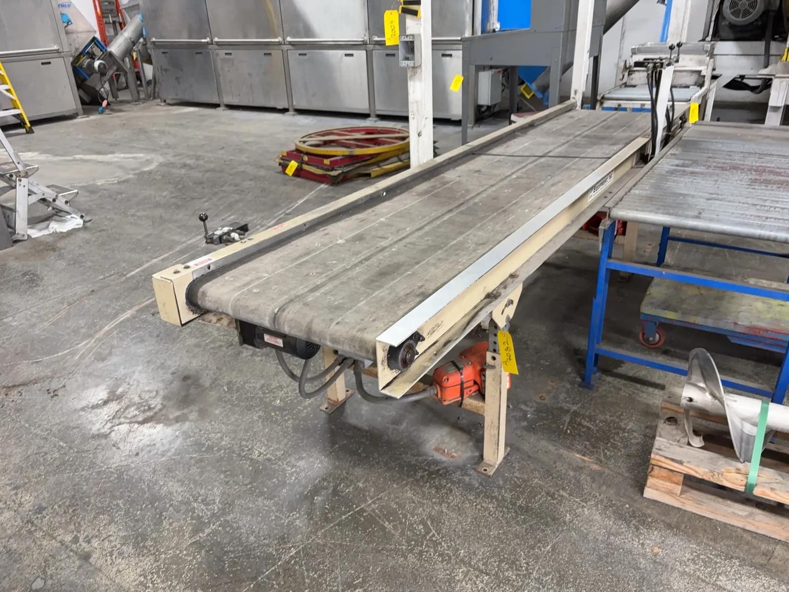conveyor-table-mrjn7dlr