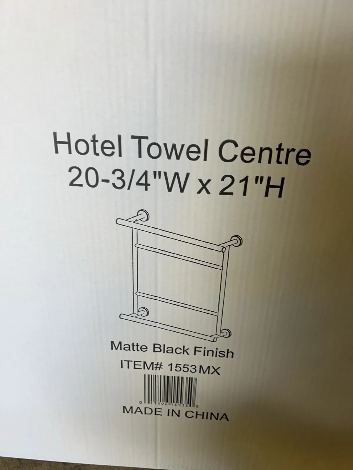 matte-black-hotel-towel-center-rack-mt8yujt9