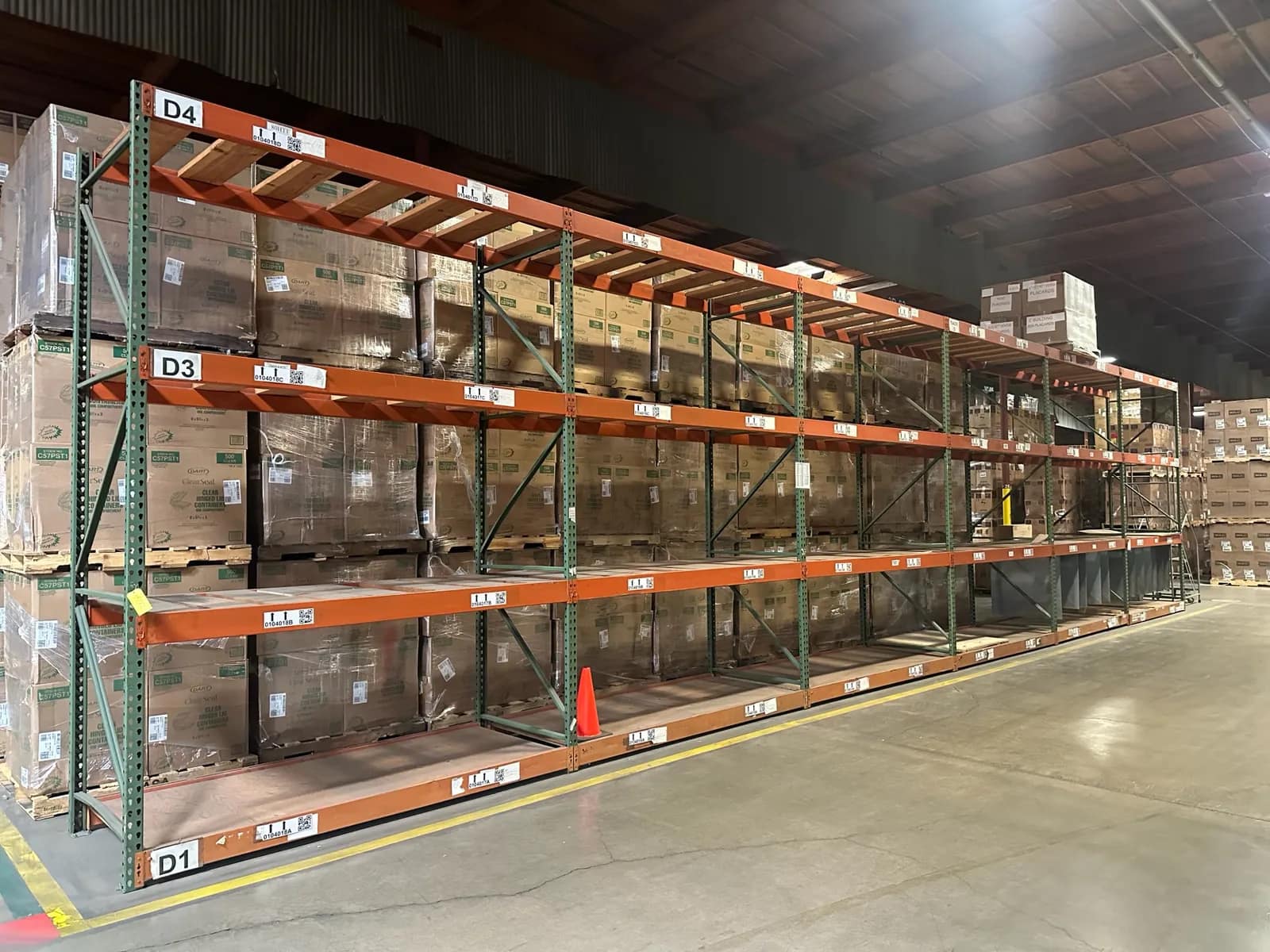 6-sections-of-pallet-racking-contents-not-included-mrjtoth9