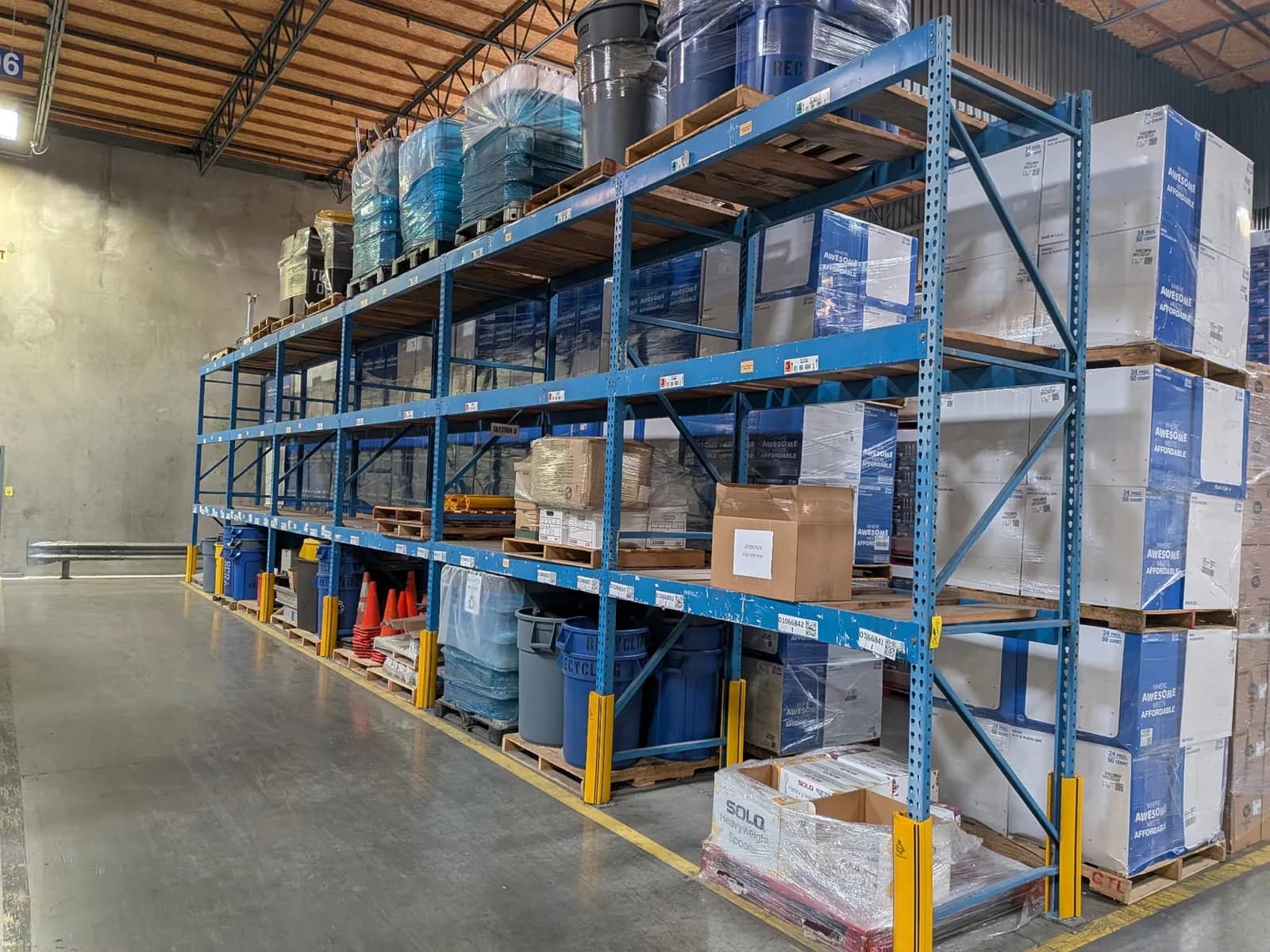 6-sections-of-pallet-racking-contents-not-included-mrjtp7d6