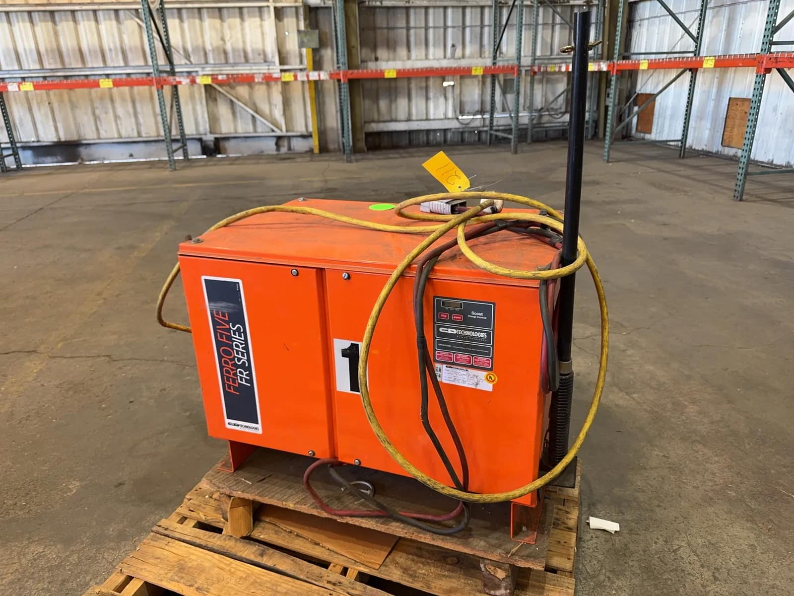c-and-d-technologies-ferro-five-fr-series-electric-forklift-battery-charger-11db19