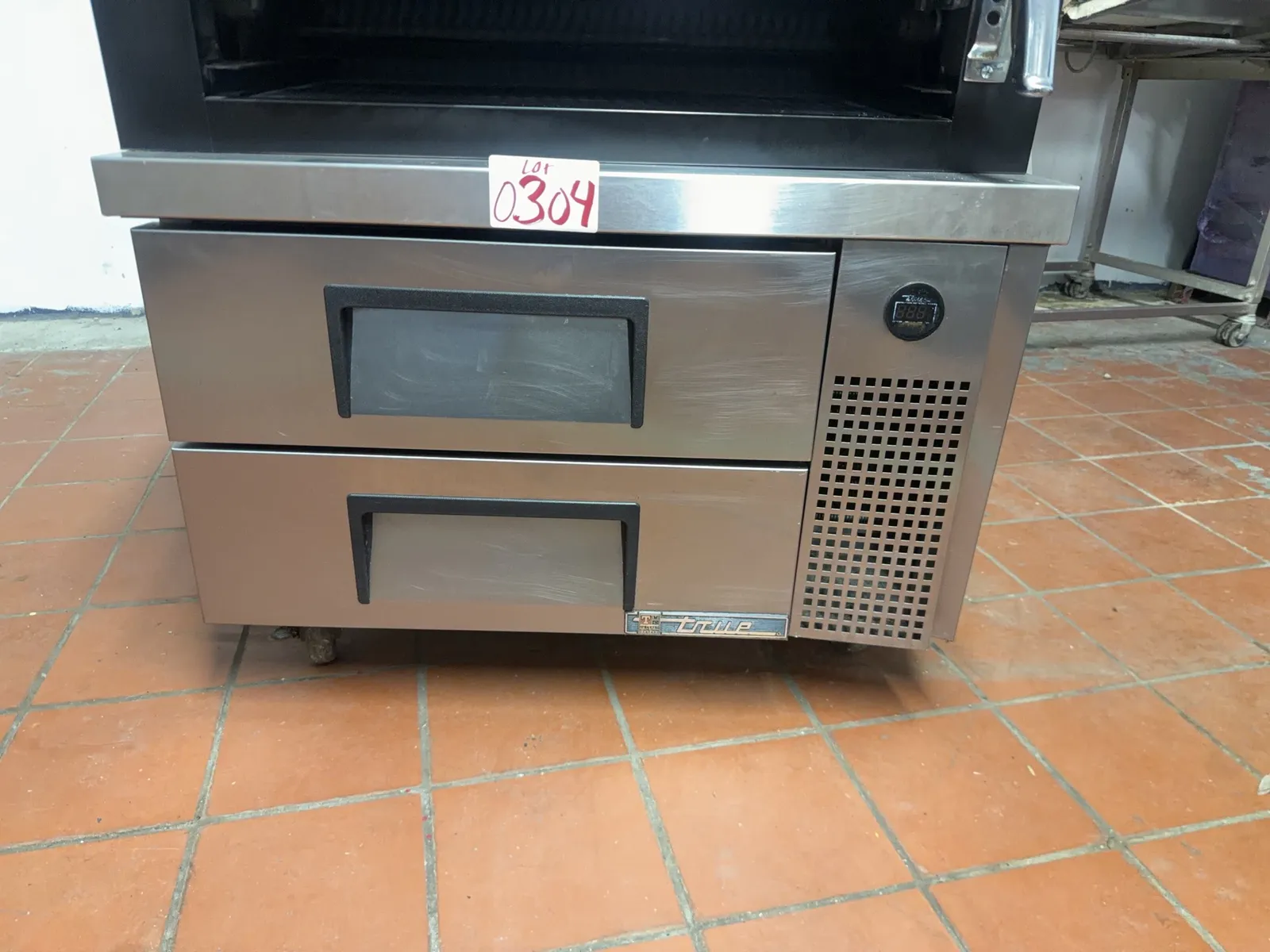 true-36-chef-base-refrigerator-fdd44c