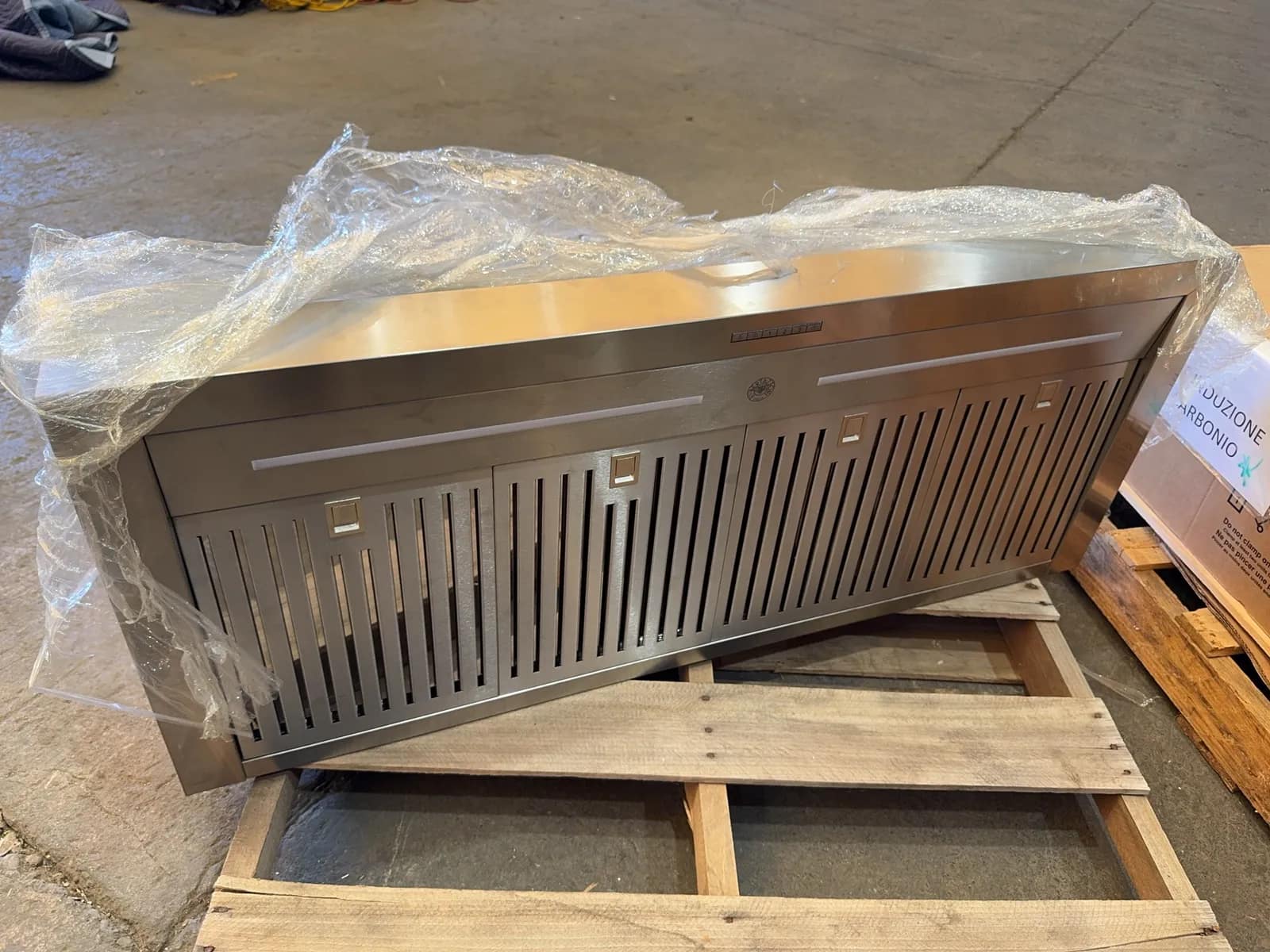 bertazzoni-range-hood-retail-price-1489-msdror0s