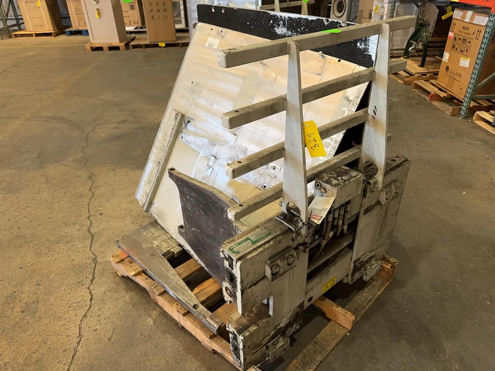 cascade-3500lb-capacity-forklift-clamp-attachment-mrtsy8gs