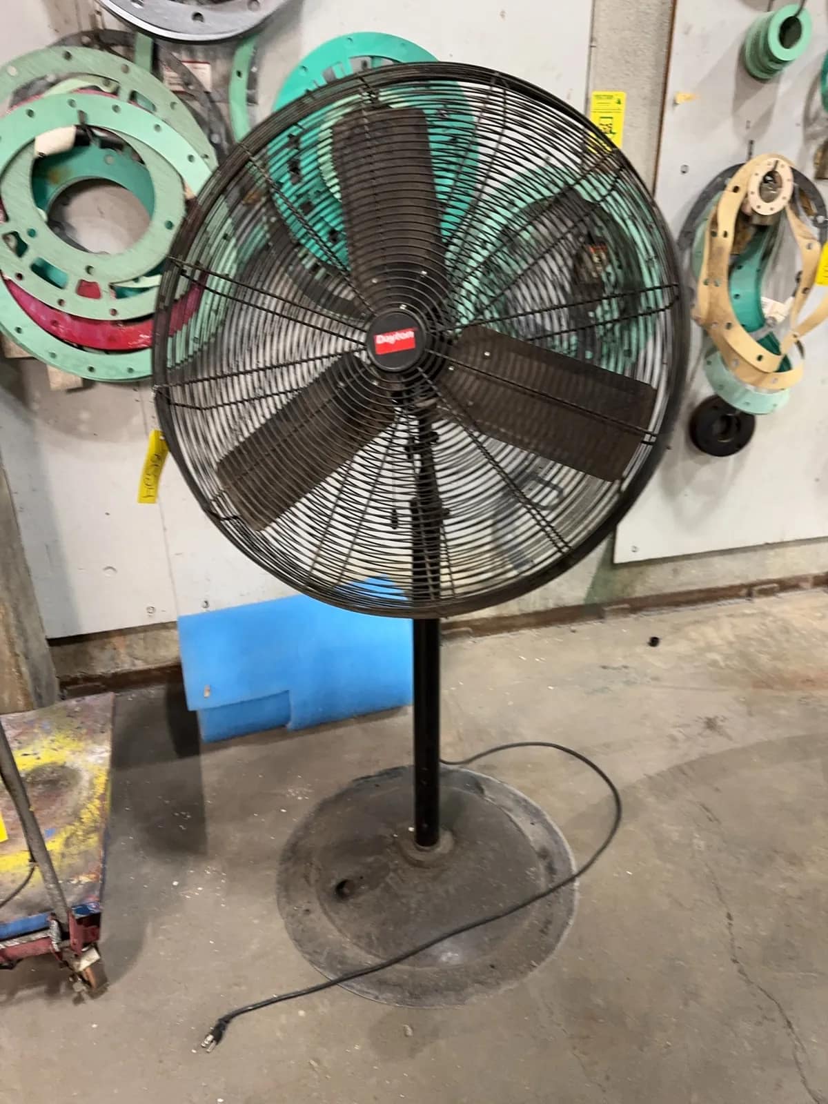 dayton-30-shop-fan-mrcx2xpm