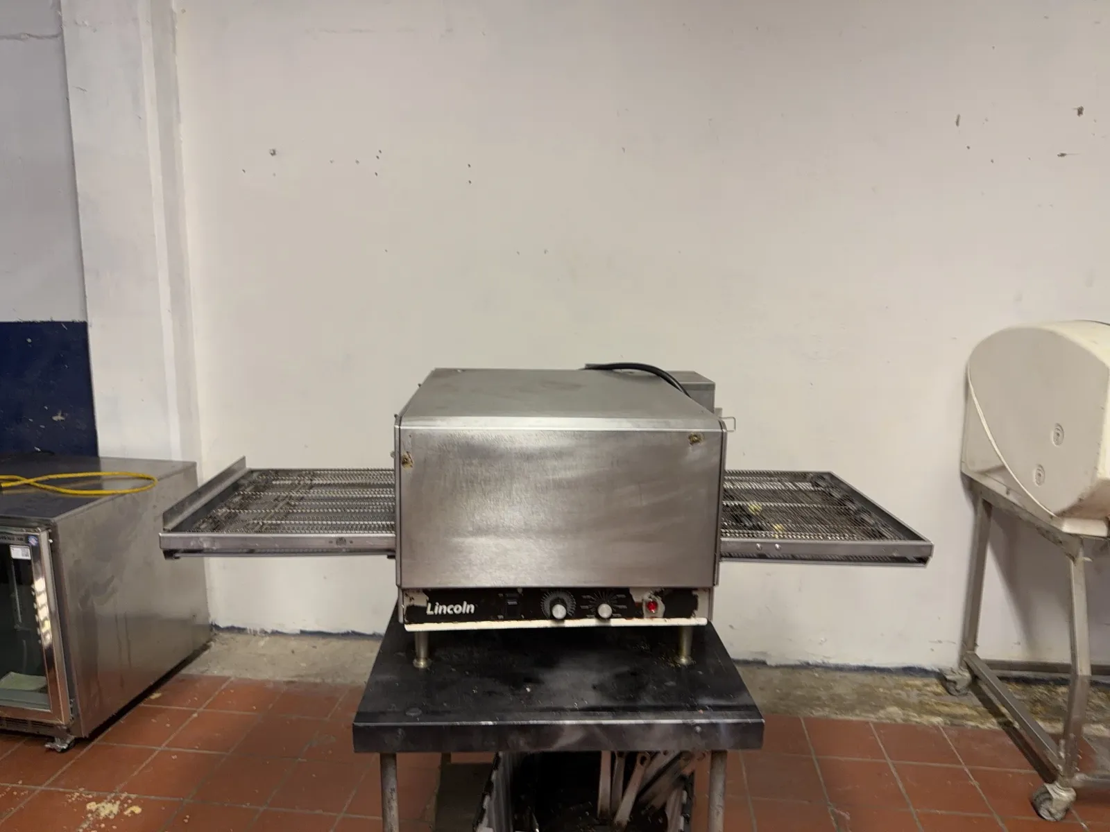 lincoln-conveyor-belt-oven-electric-mrtv7rnm