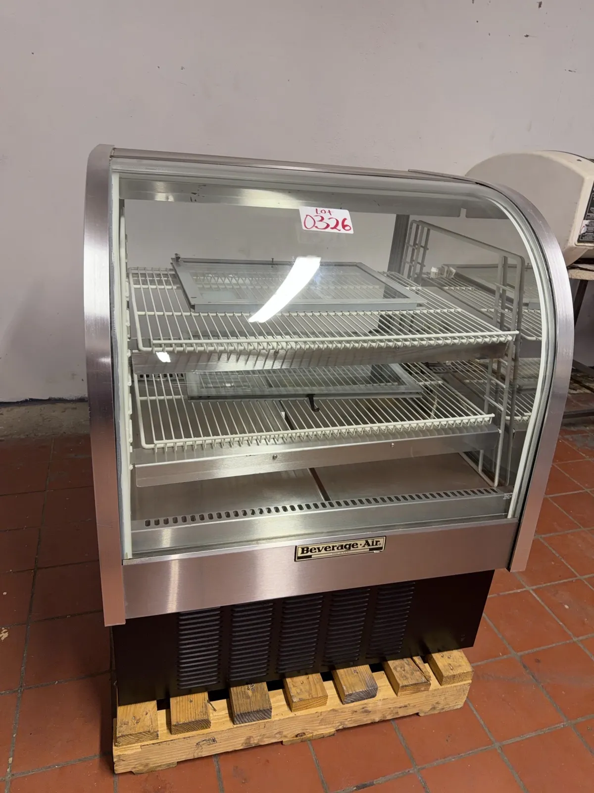 beverage-air-display-refrigerator-199dee