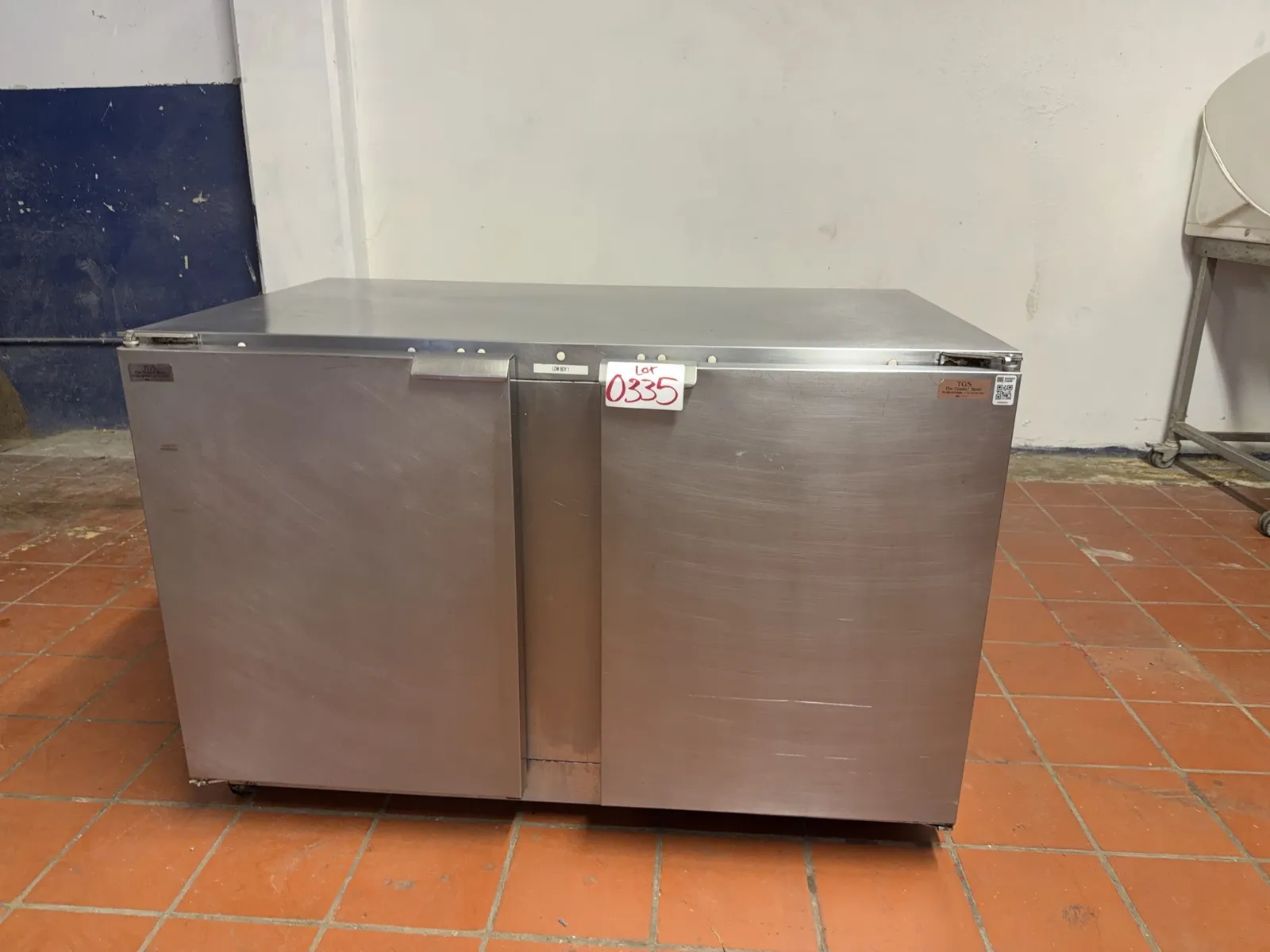 under-counter-traulsen-refrigerator-a402f5