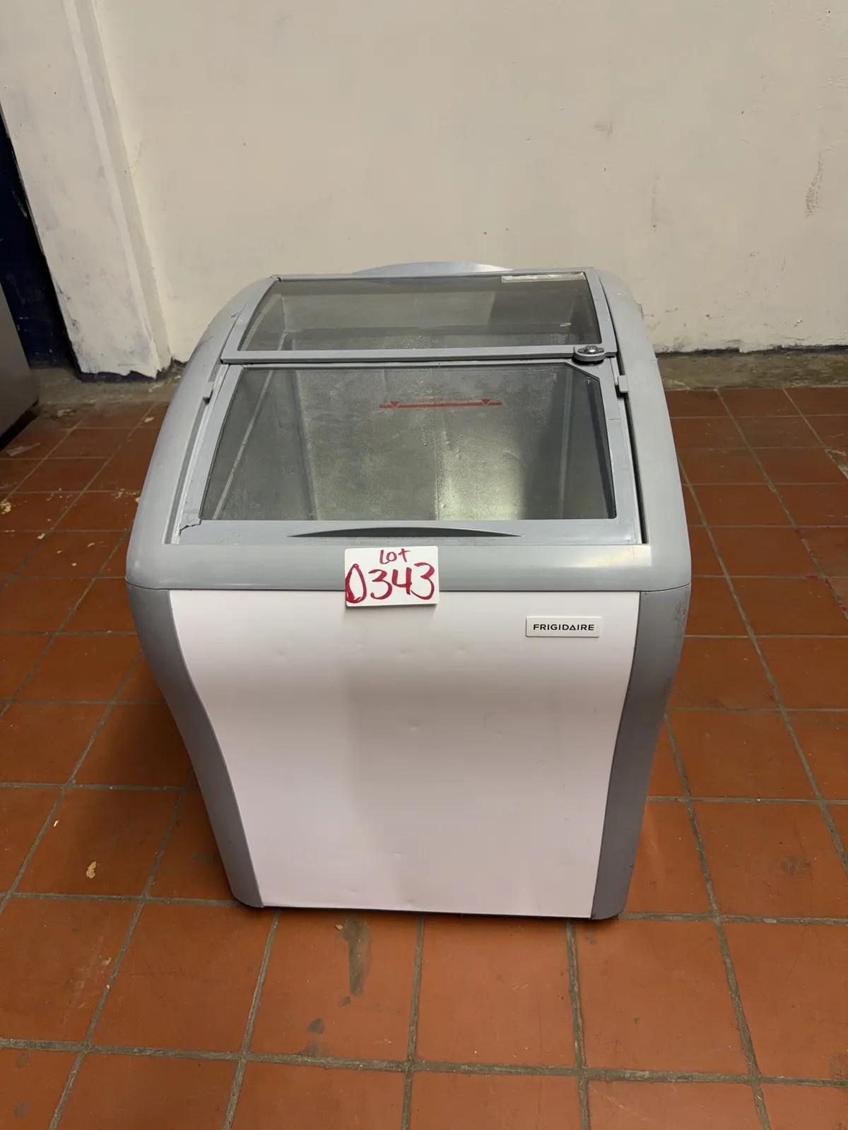 glass-top-display-freezer-a9c626
