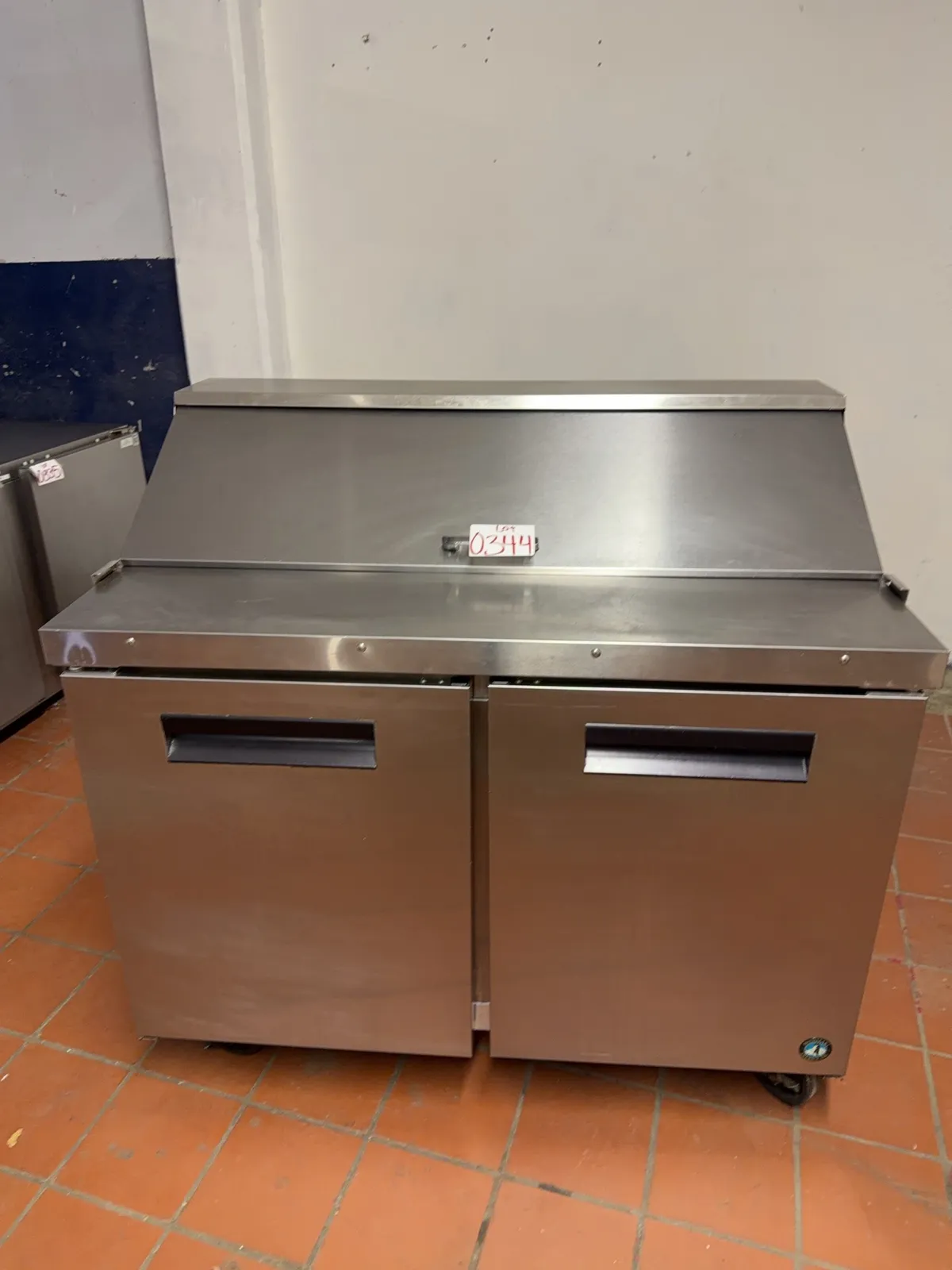 hoshizaki-2-door-sandwich-prep-table-eb38ba