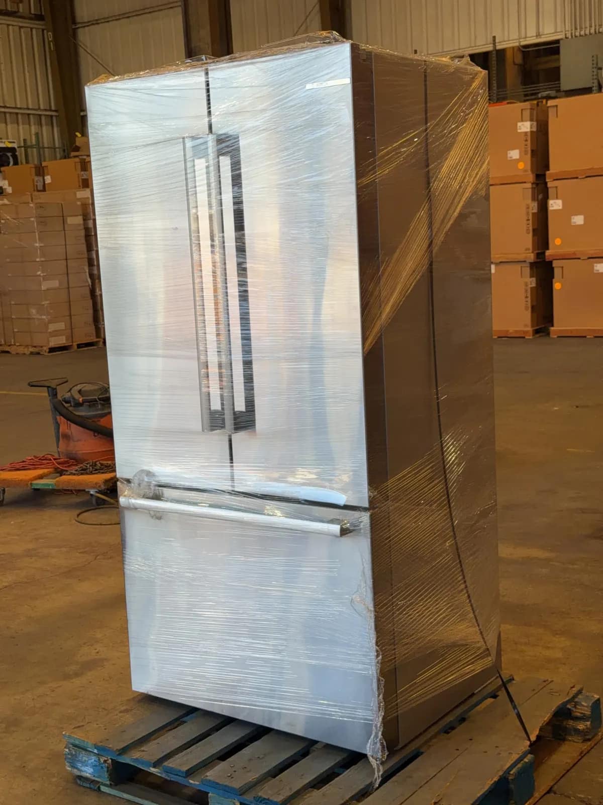 bosch-frost-free-freezer-refrigerator-retail-price-4000-msdvu2o0