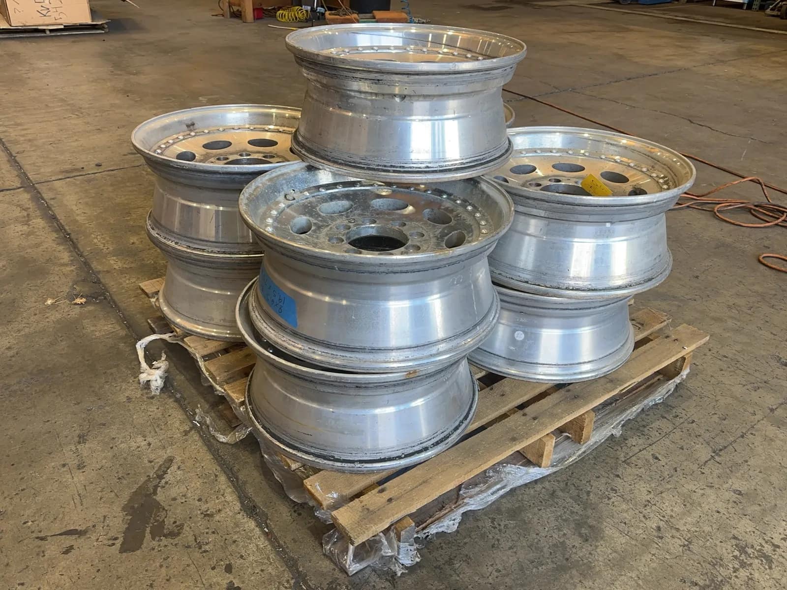 9-8x65-bolt-pattern-195x75-wheels-mrz59hhz