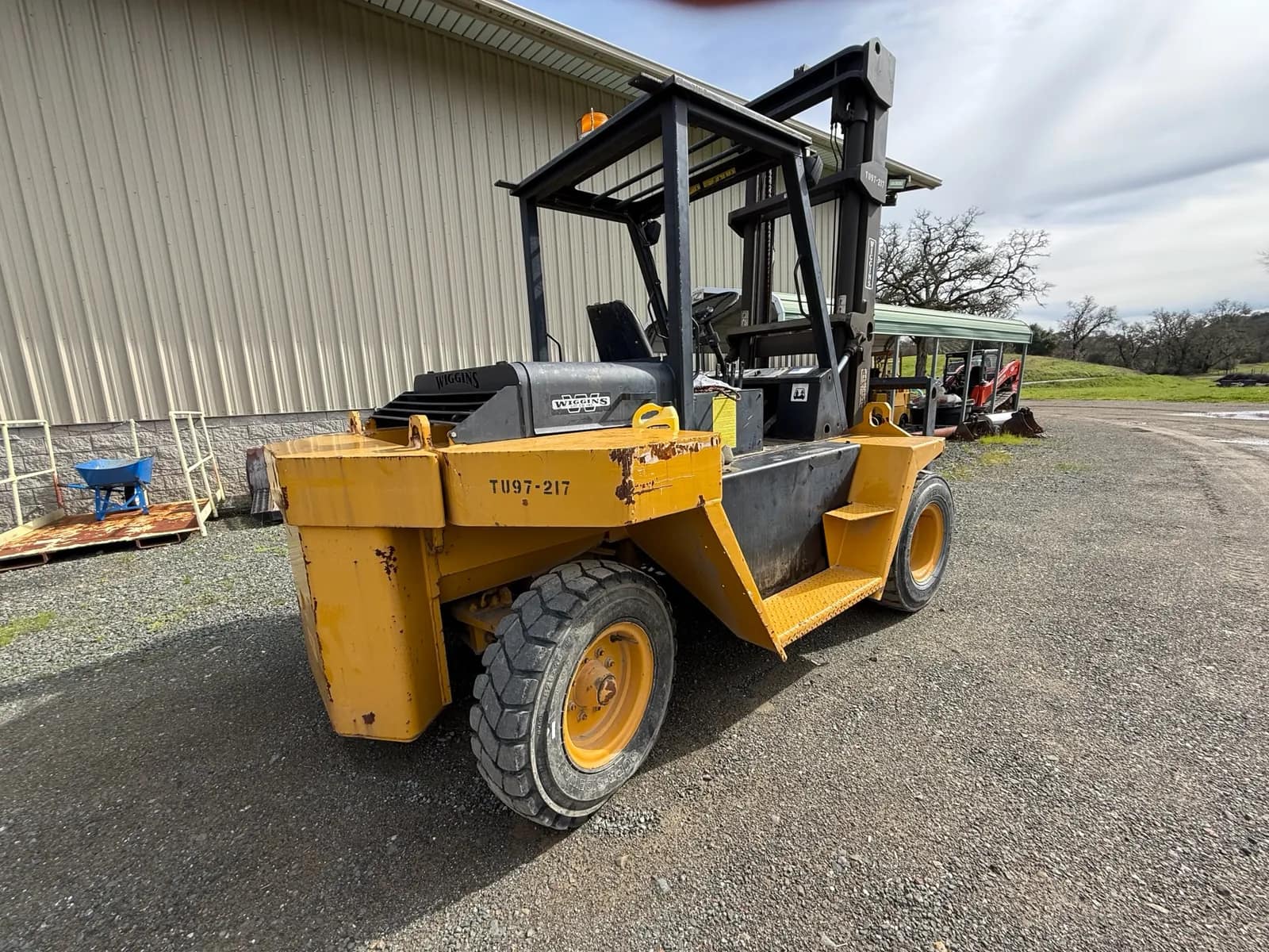 wiggins-12000lb-diesel-forklift-msged1a4