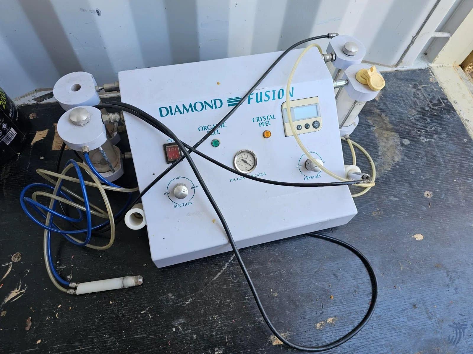 dynamo-esthetic-facial-machine-38011f