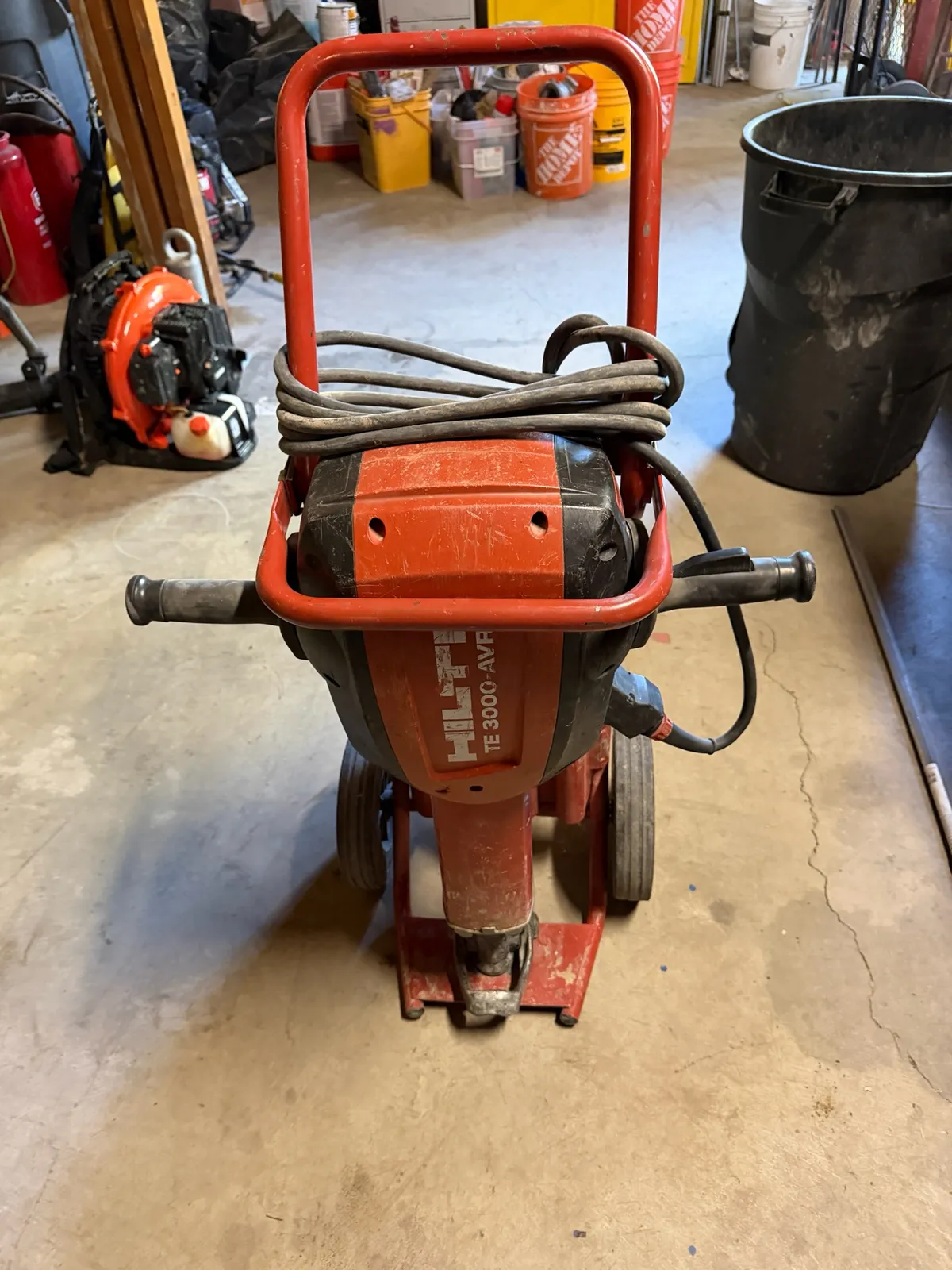 hilti-te-3000-avr-electric-breaker-with-wheels-487ebd