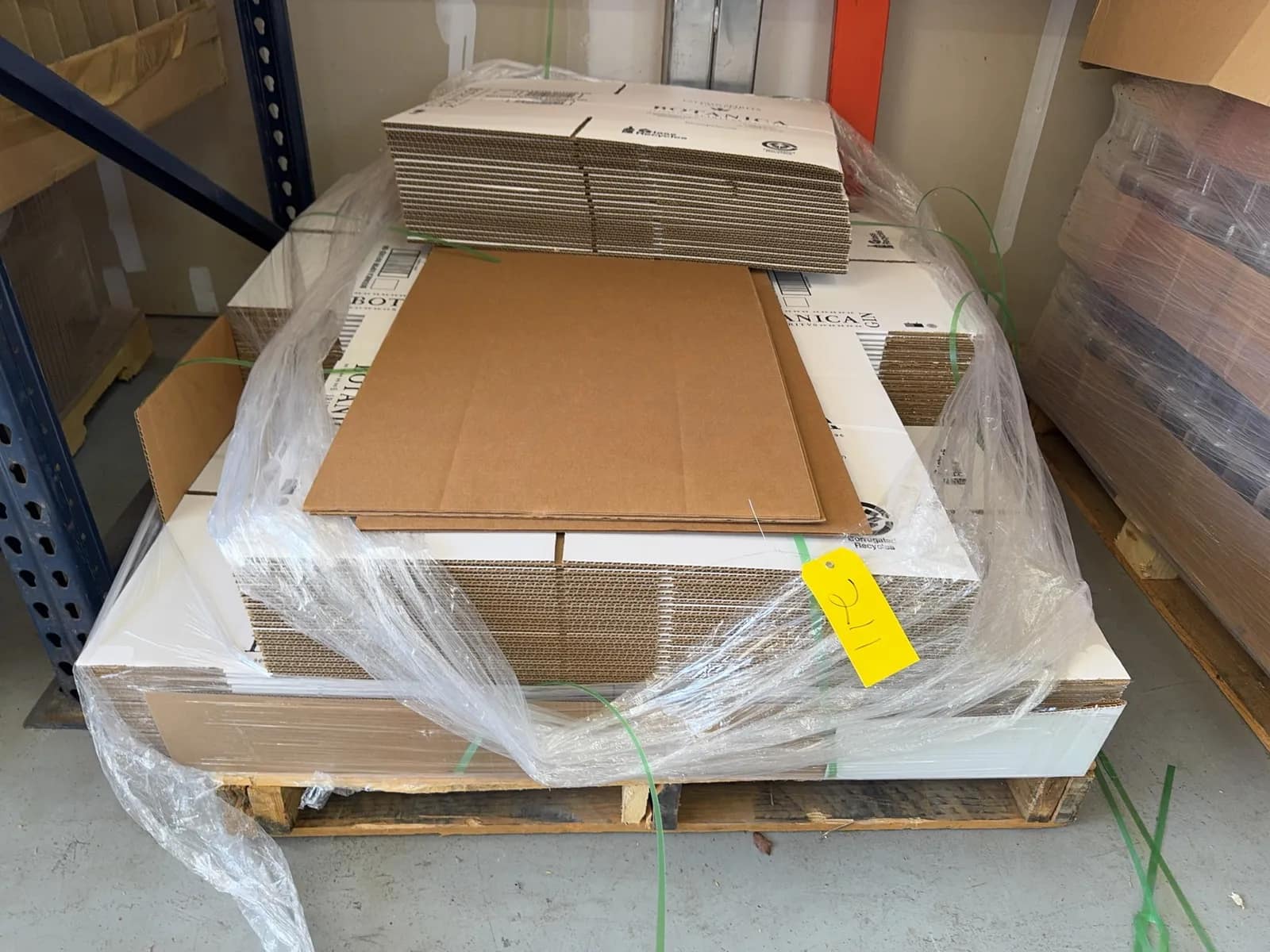 contents-of-pallet-assorted-boxes-4d57b7
