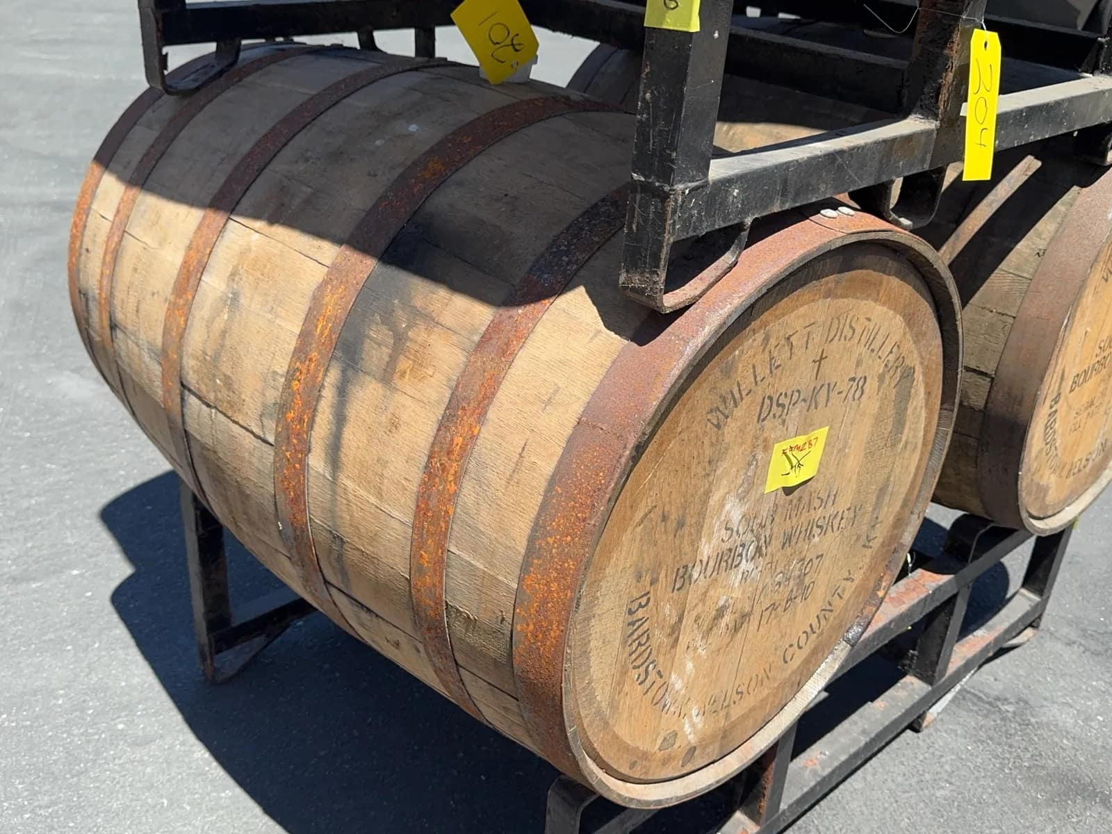 willett-distillery-bourbon-whiskey-barrel-1de65d