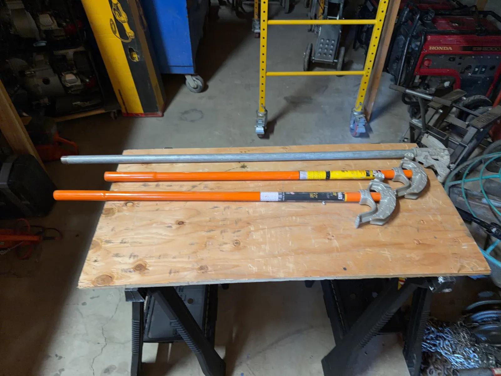 3-1-2-emt-conduit-benders-df09d8