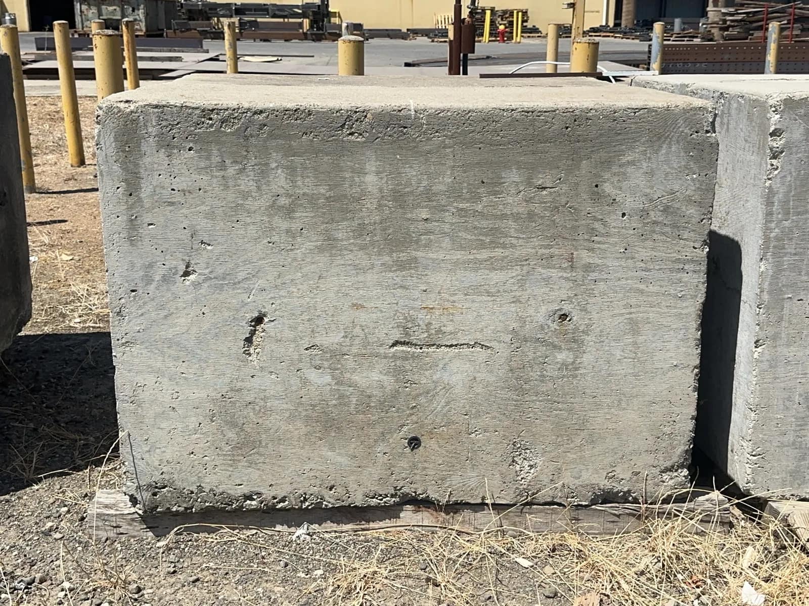 cement-barrier-block-g0803-1785870131304-msf0ysfc