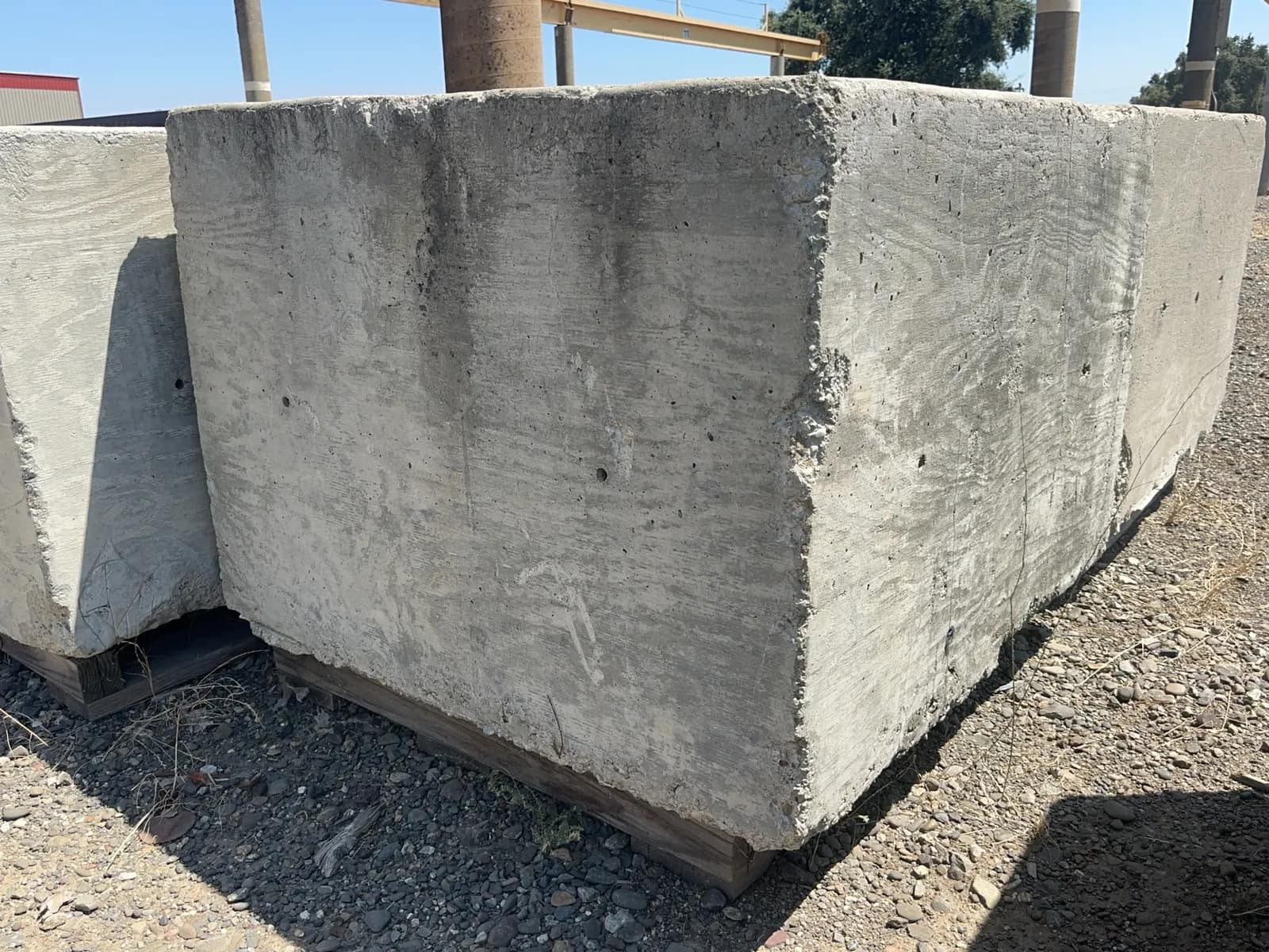 cement-barrier-block-g0809-1785870132976-msf0ytps