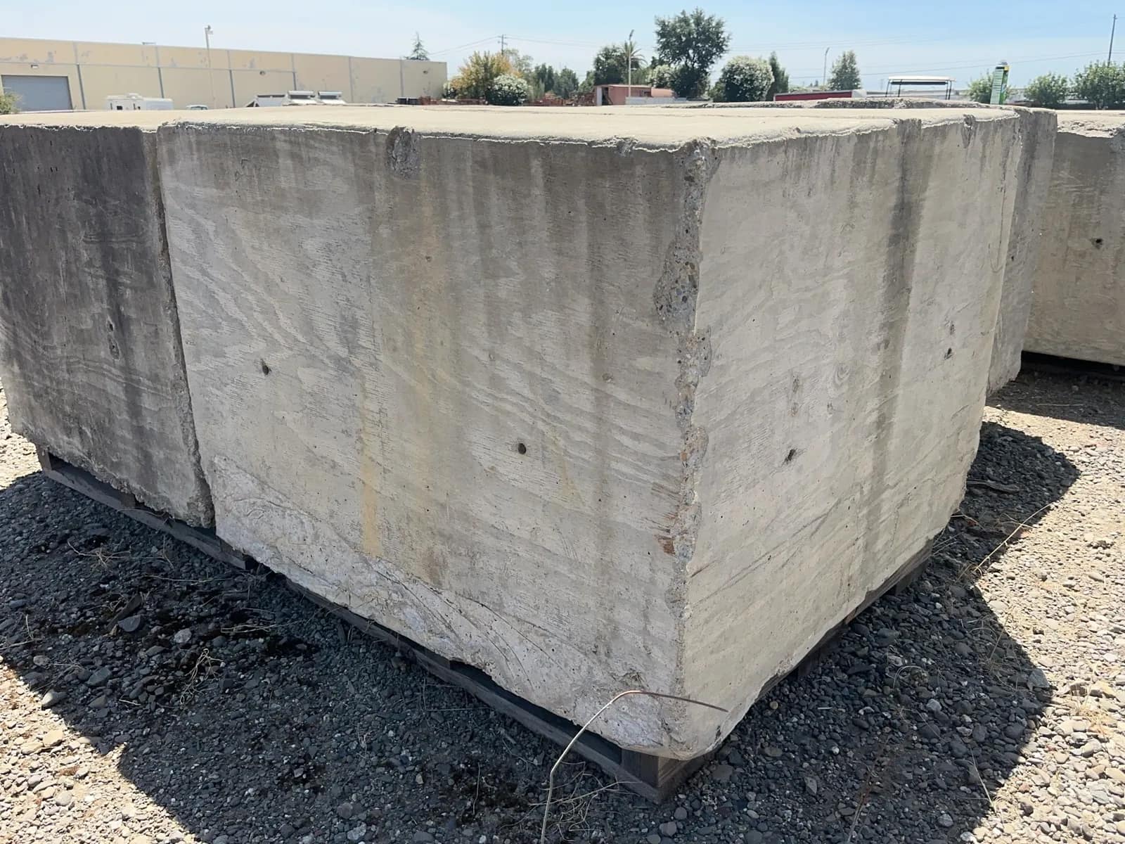 cement-barrier-block-g0810-1785870133334-msf0ytzq