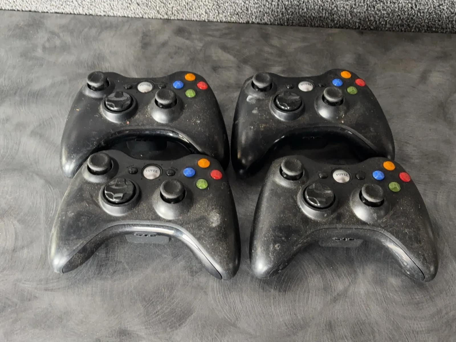4-voyee-controllers-65bfb2