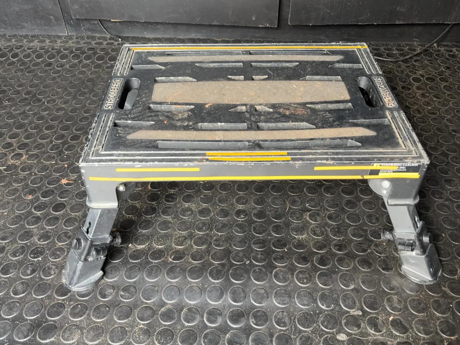 stromberg-1-stepstool-52ca07