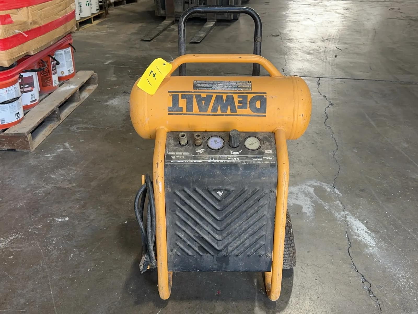 dewalt-45-gallon-air-compressor-8a5e80