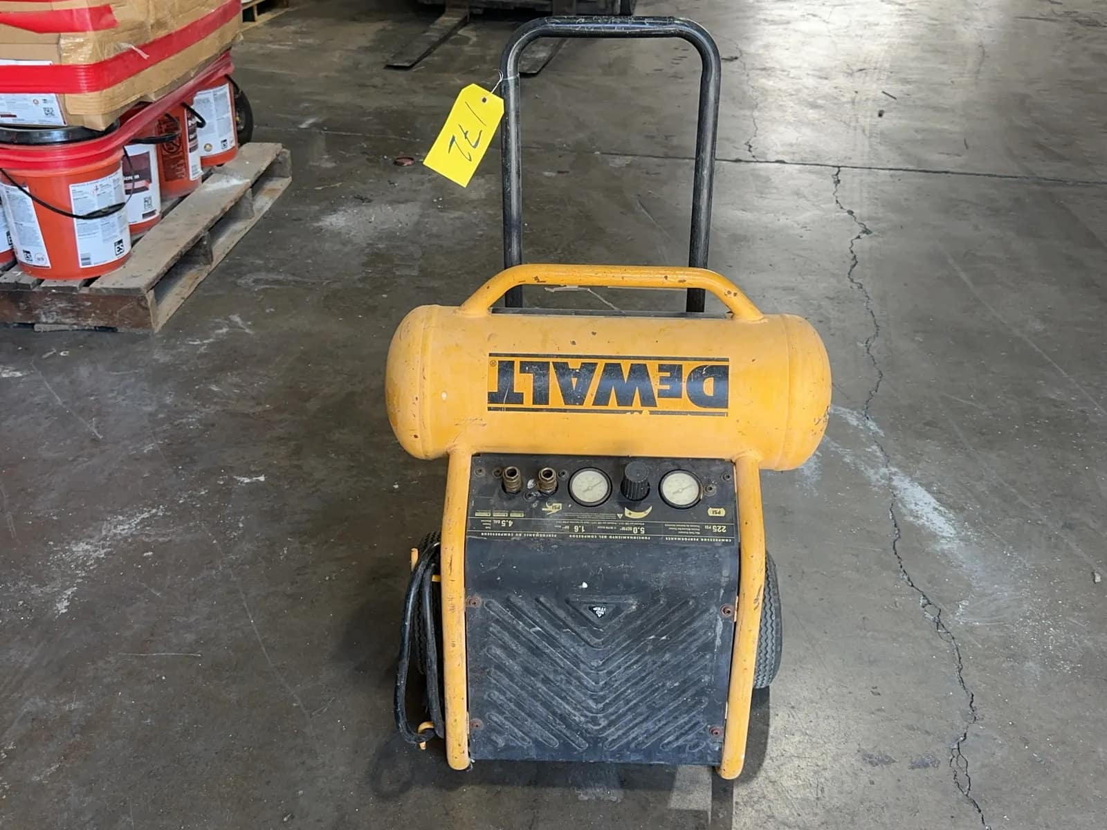 dewalt-45-gallon-air-compressor-7e114d