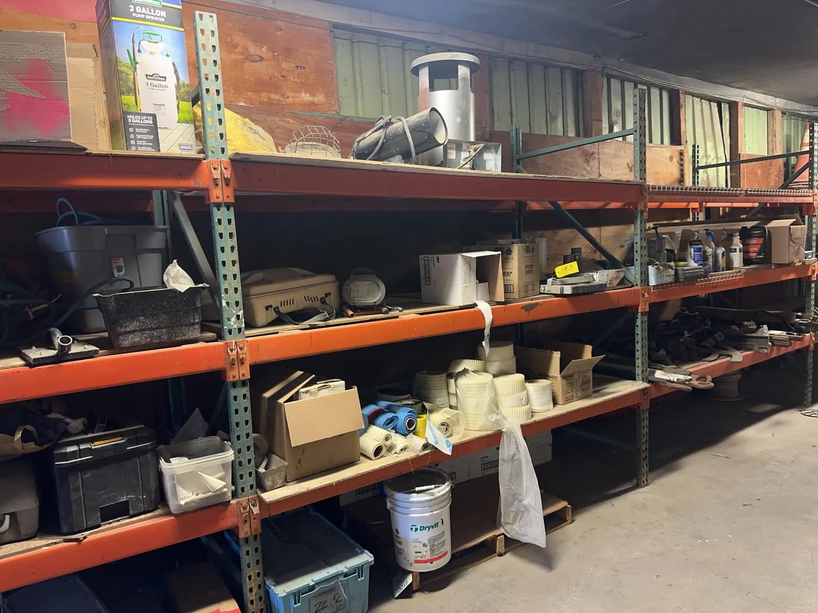 contents-of-4-center-shelves-3m-masking-film-fiberglass-mesh-rolls-2-kerosene-heaters-and-more-mt3oem5a