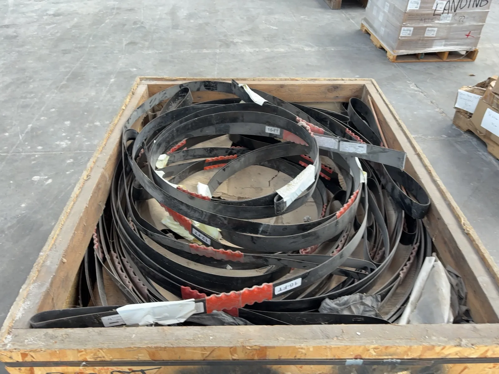 contents-of-pallet-loading-straps-mss3r3r4