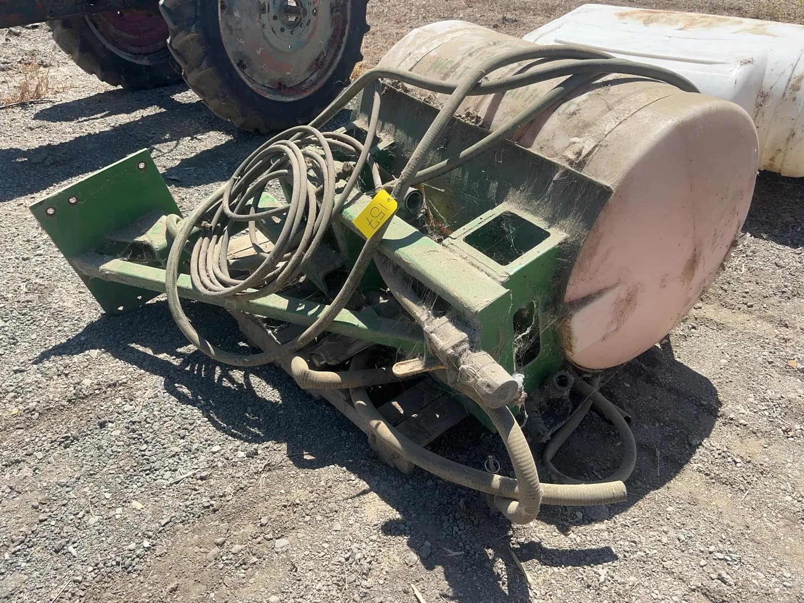swemec-saddle-tank-with-250-gallon-poly-tank-mt3ac4nt