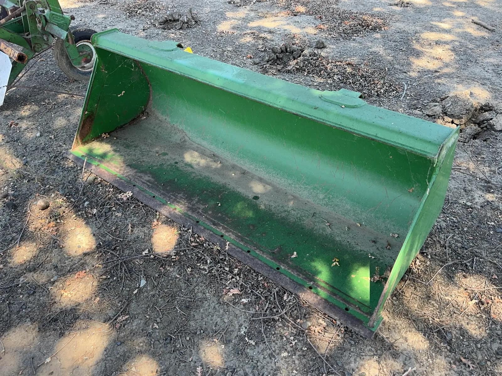 john-deere-6-front-loader-bucket-mt1vvbp6