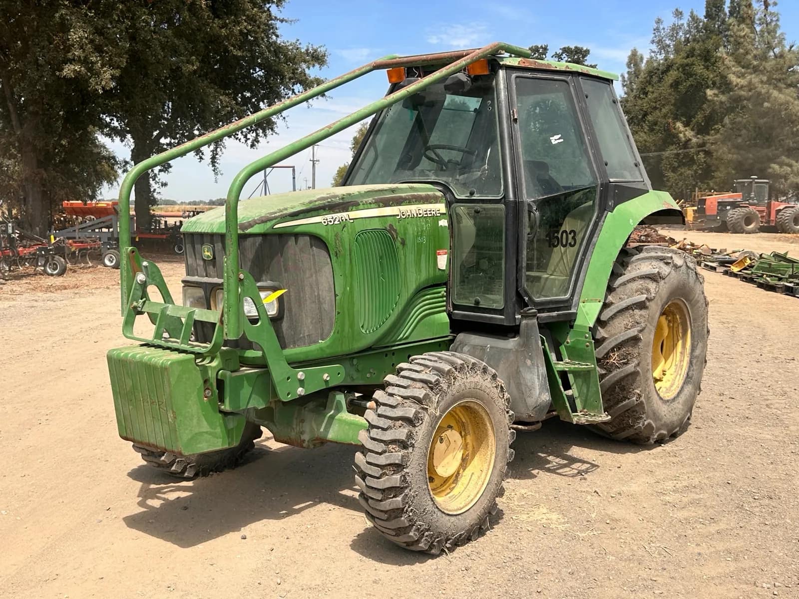 2005-john-deere-6520l-4wd-orchardvinyard-tractor-mt3l92p8