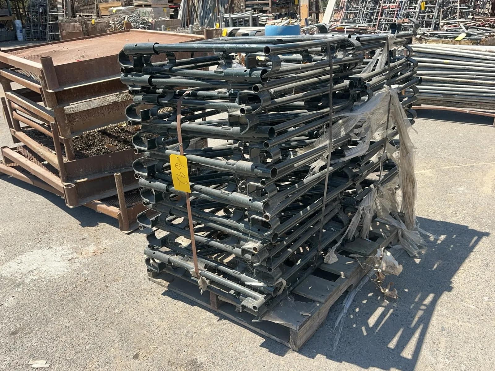 bulk-lot-scaffolding-extension-poles-653c8b