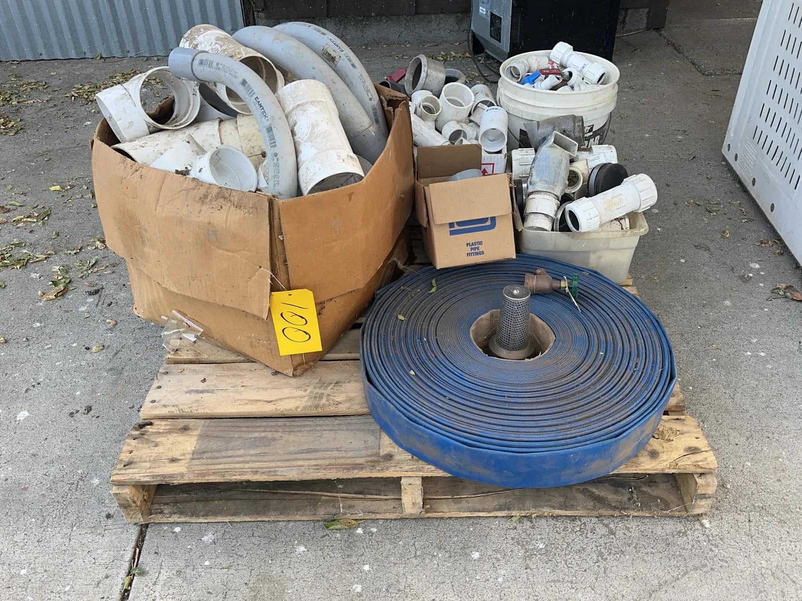contents-of-pallet-pvc-attachments-and-fire-hose-67c9fe