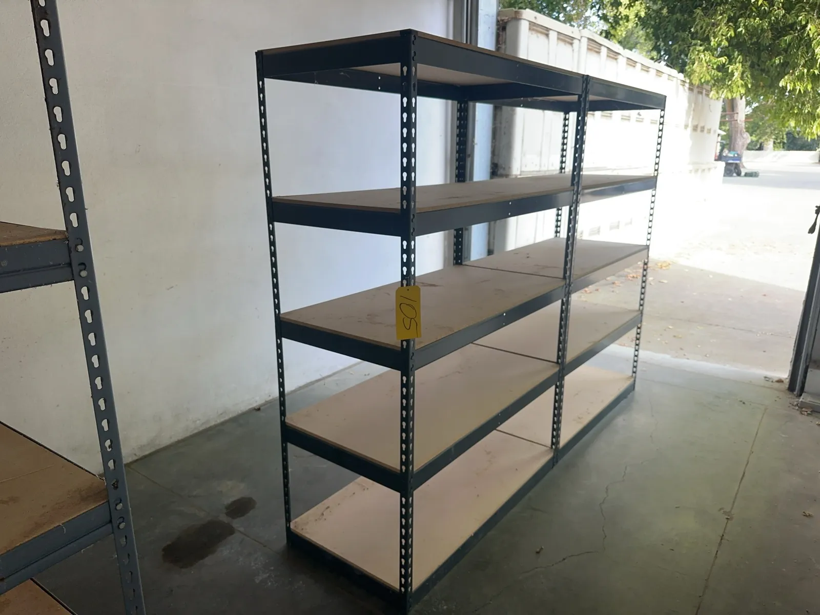2-adjustable-metal-shelving-units-msybduxb
