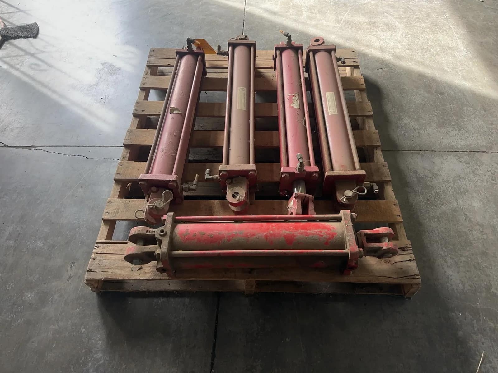 5-tie-rod-hydraulic-cylinders-msybgts1