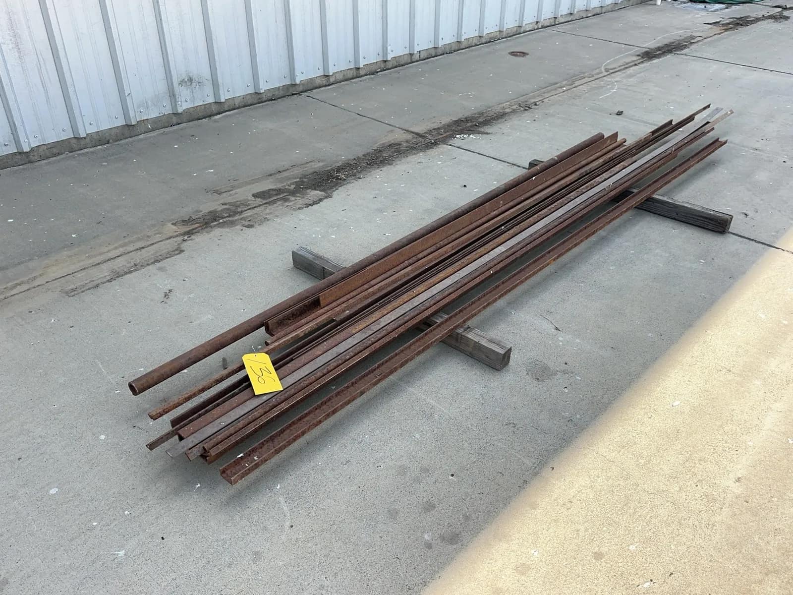 18-assorted-steel-channels-msxxr434
